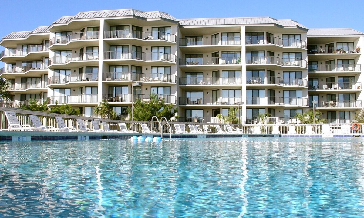 Litchfield by the Sea House | Captains Quarters D12
