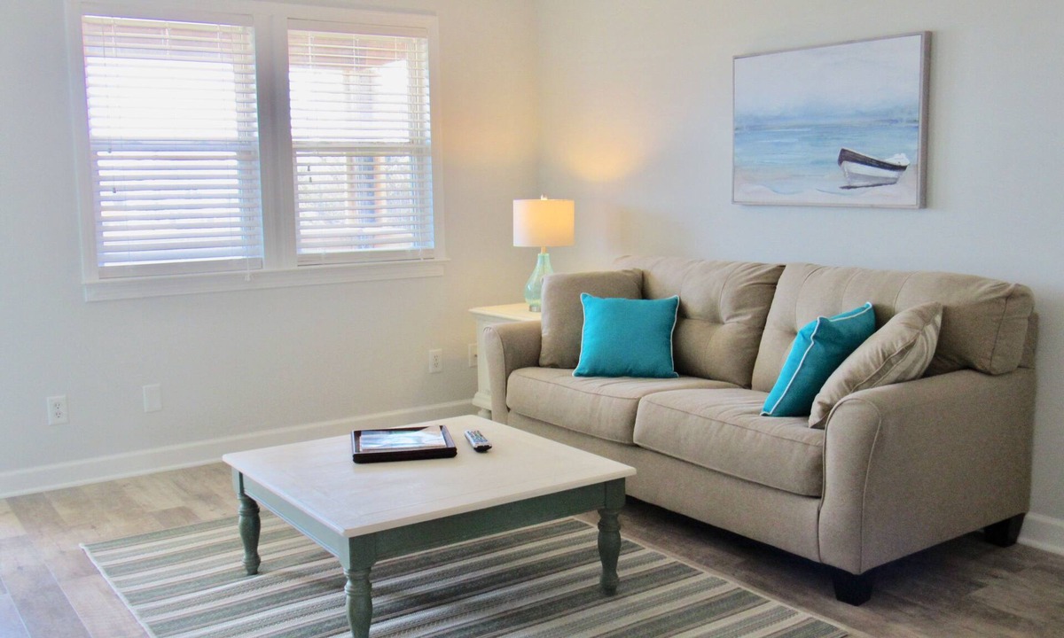 Nags Head Apartment | Captains Quarters, Less than 1 block to the beach!Covered Porch, Full Kitchen