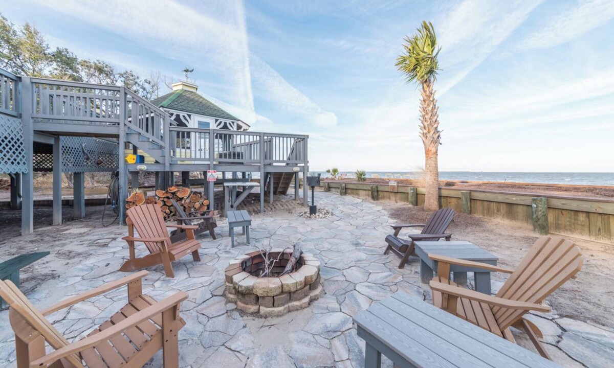 Saint Helena Island House | Carolina Sunrise - Private Beach & Gorgeous Views
