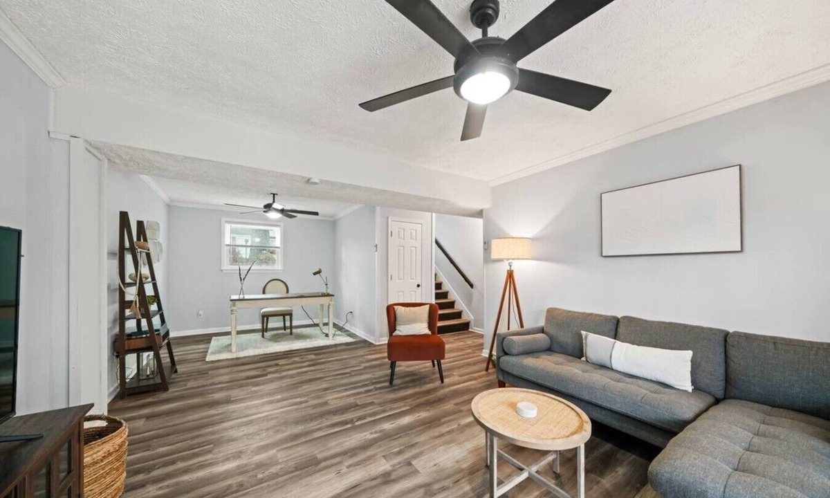 Fayetteville House | Casa Azul: Tranquility + Fire Pit + Gameroom + Peace