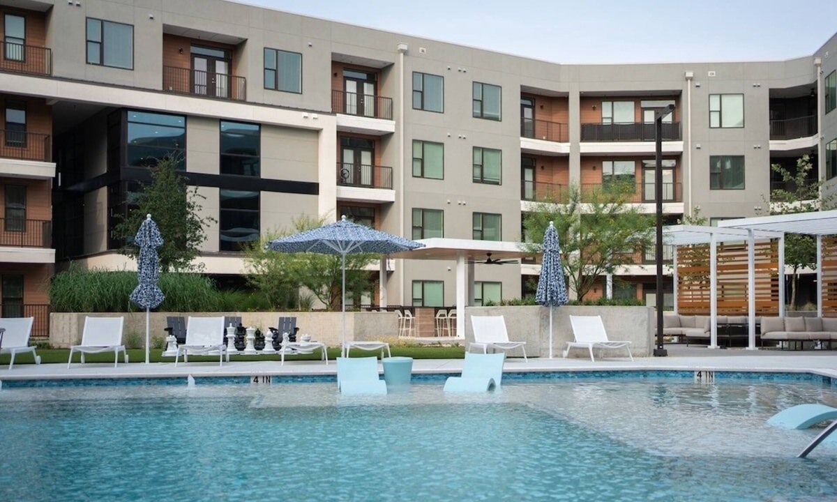 Milwood House | Casita Cactus | near Domain & Q2 | WiFi + Gym