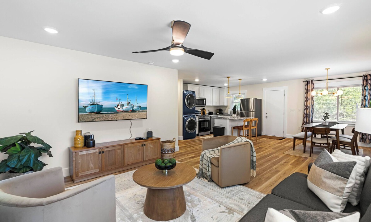 Durham House | Casita in Durham starting @ 3.5k/month 5min from DT