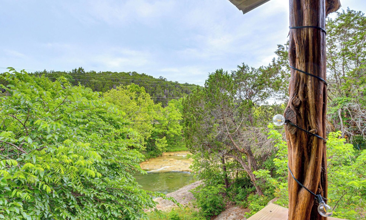 Davis Cottage | 'cedar Falls Cabin 5': 1/2 Mile to Turner Falls