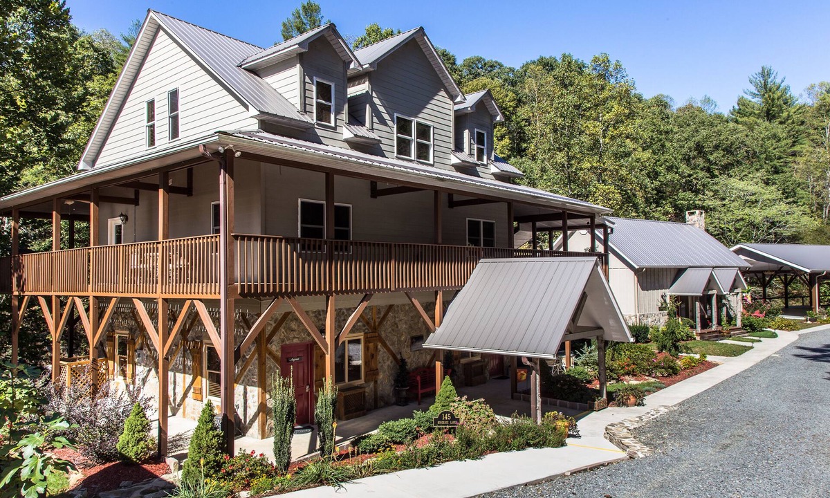 Traphill Cabin | Cedar Suite: Mountain Getaway overlooking The Roaring River on the vineyard