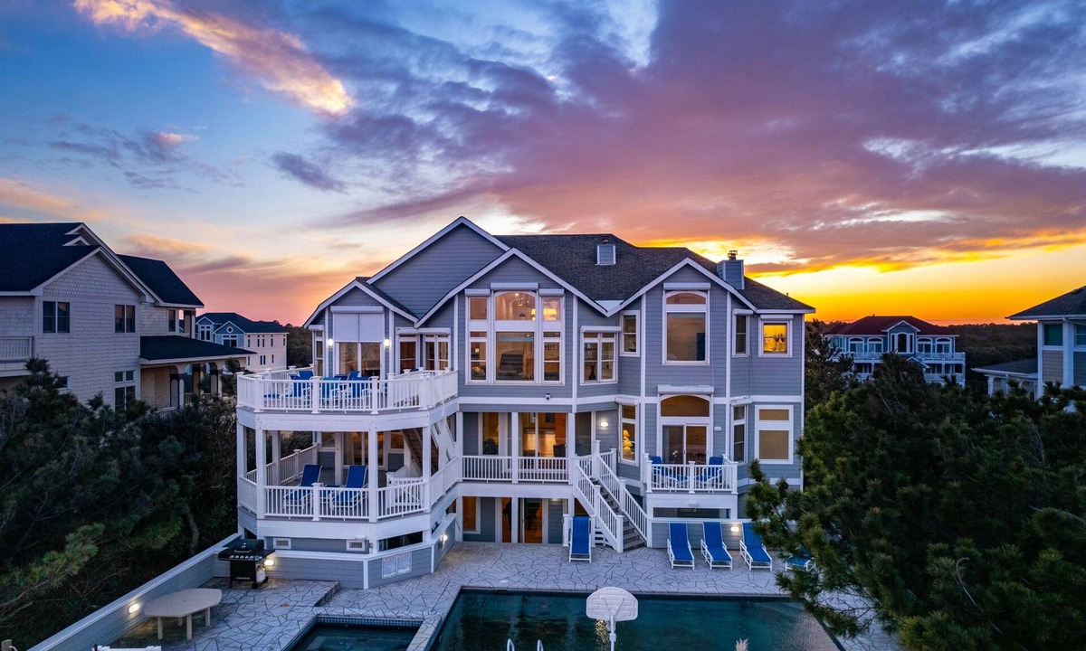 Pine Island House | Celestial Seasuns | Oceanfront | Private Pool, Hot Tub | Corolla