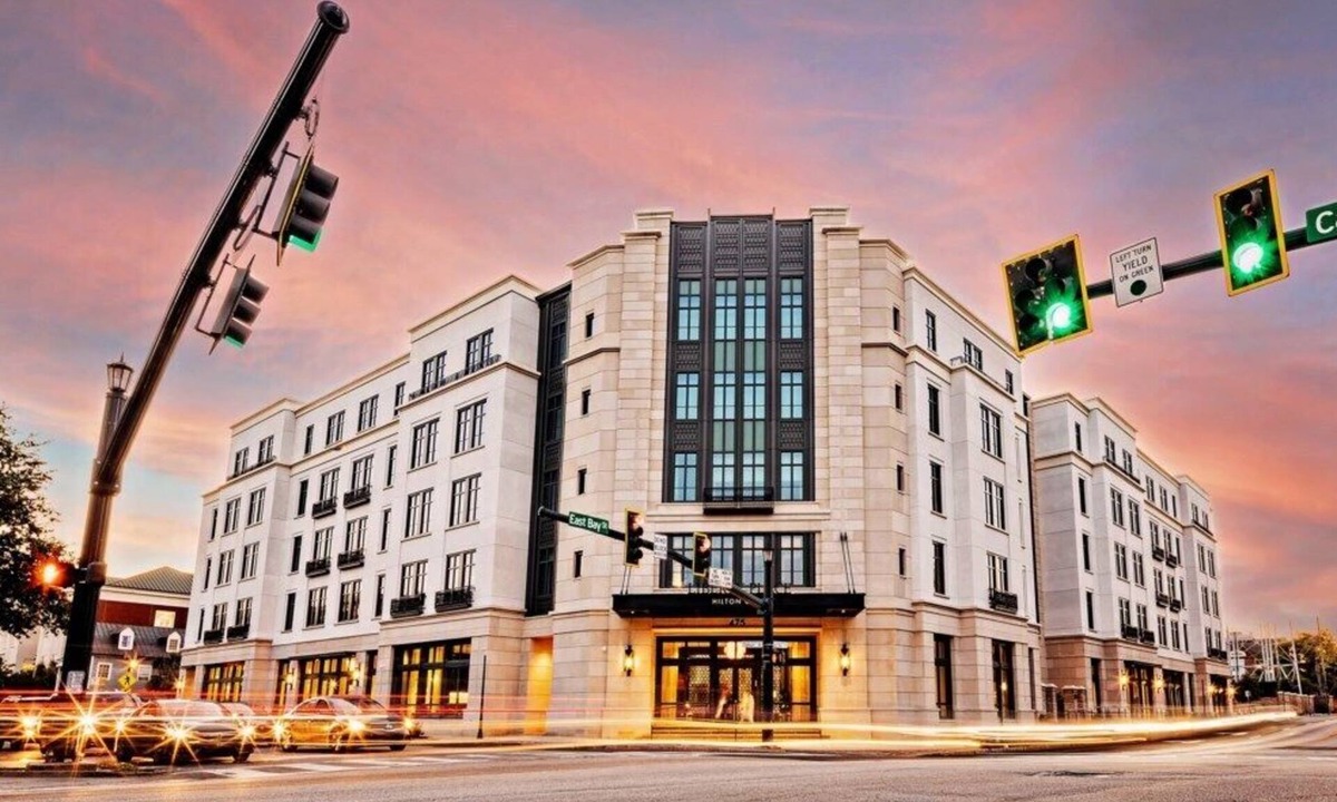Ansonborough Condo | Charleston | Couples City Retreat | Gym + Downtown