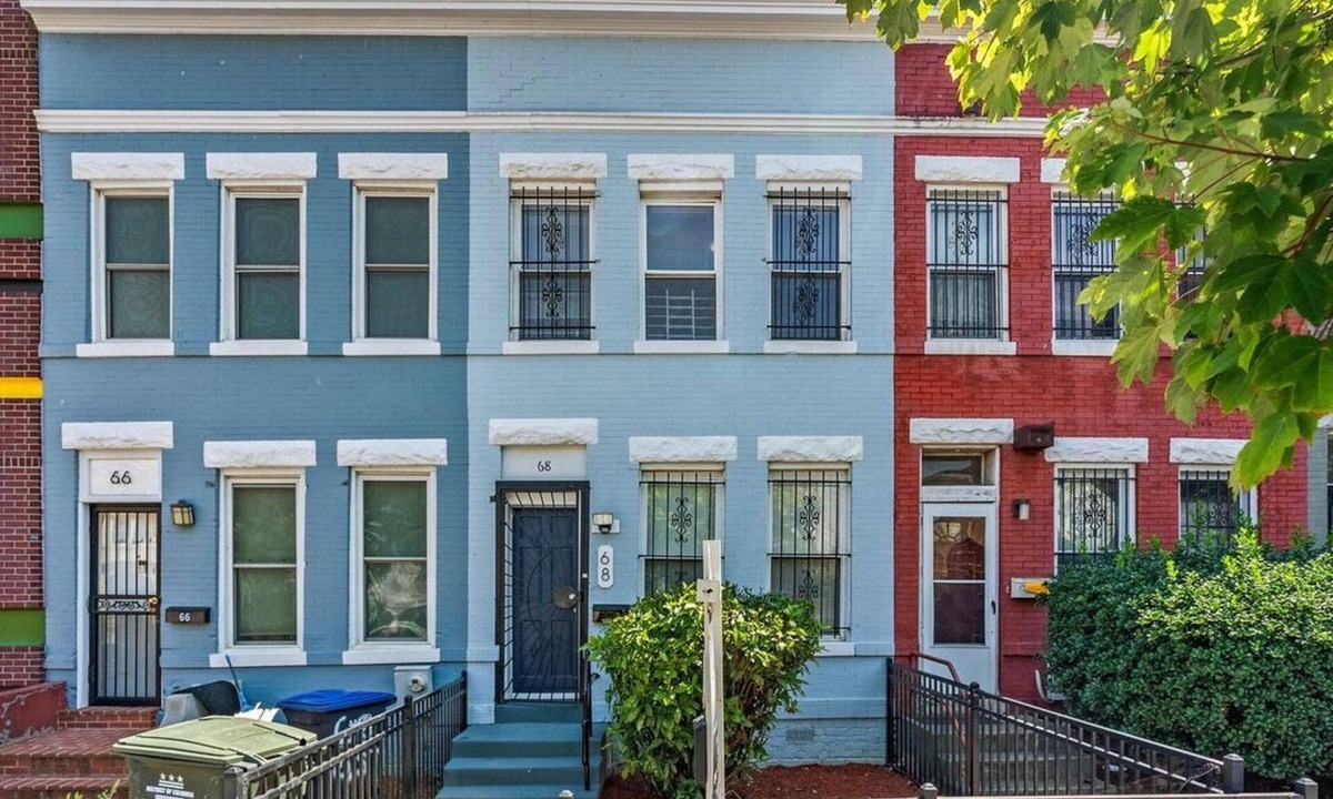 Truxton Circle House | Charming 3-bedroom house /guest parking available