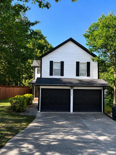 Church Street House | Charming 3 bedroom house 8 minute from Atlanta's Airport