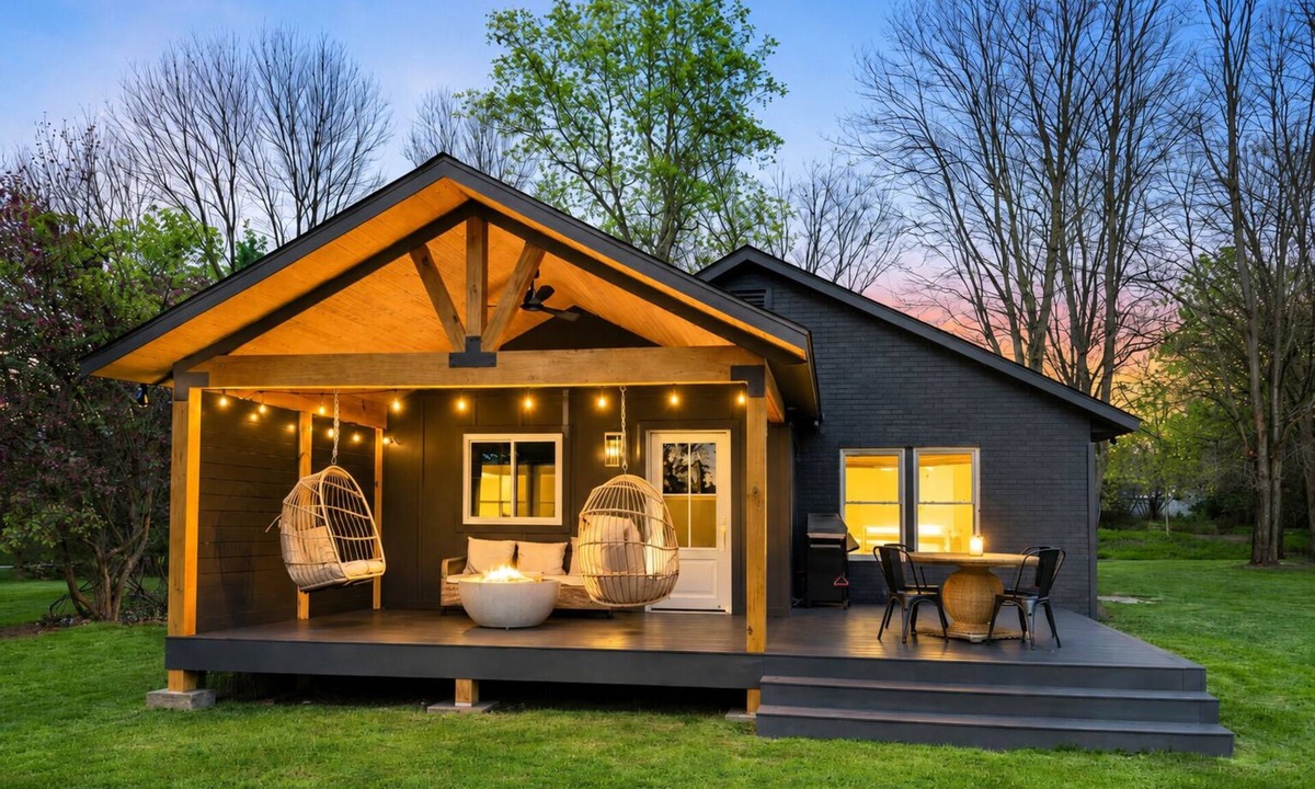 Six Mile Cottage | Charming 3-bedroom Lake Keowee Cottage with firepit in Six Mile