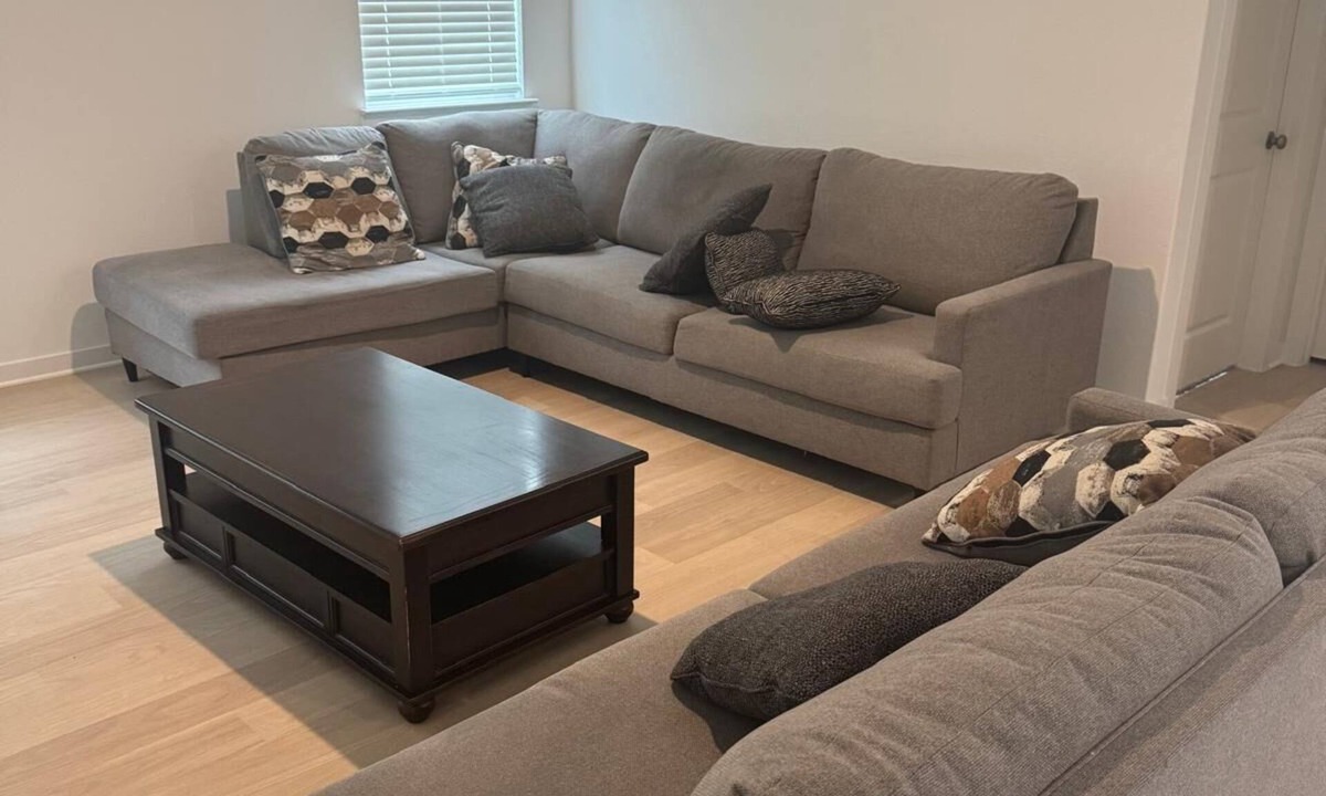 Buda House | Charming 4-bedroom house in enjoyable Buda in sunfield community with Lazy River