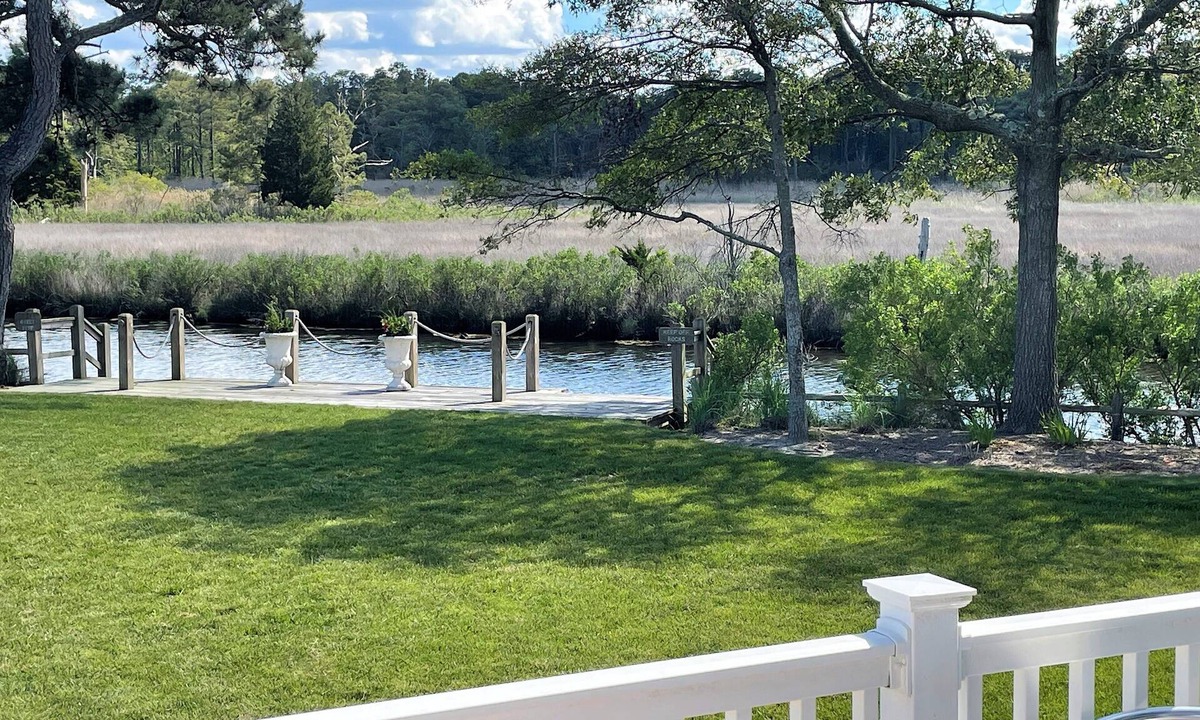 Bethany Beach House | Charming 4BR Canal front Townhouse with Kayaks & Easy Beach Access–Hidden Harbor
