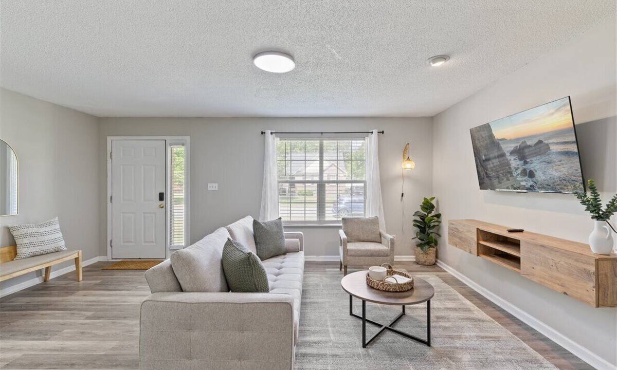 Greenville House | Charming Boho Getaway: 5 min to ECU