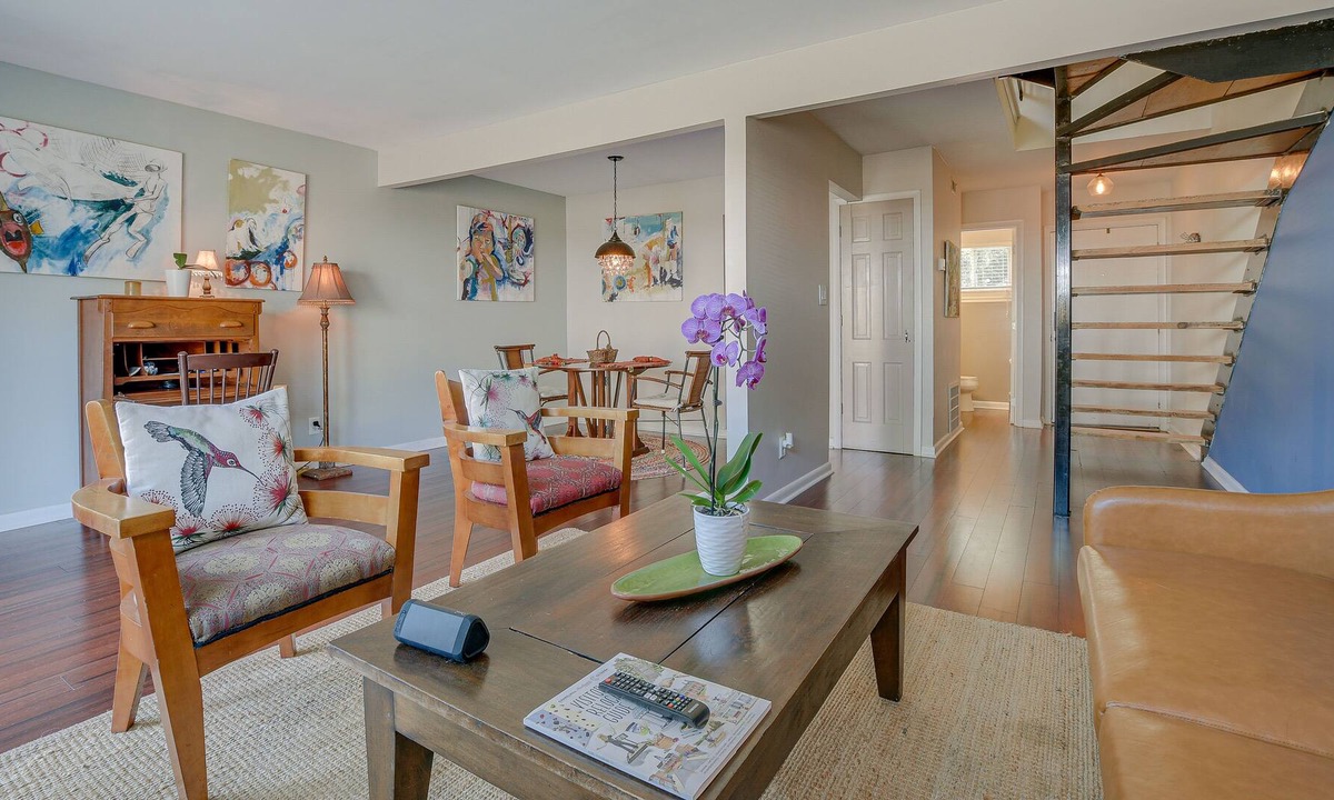 Chapel Hill House | Charming Chapel Hill Townhome Near University!