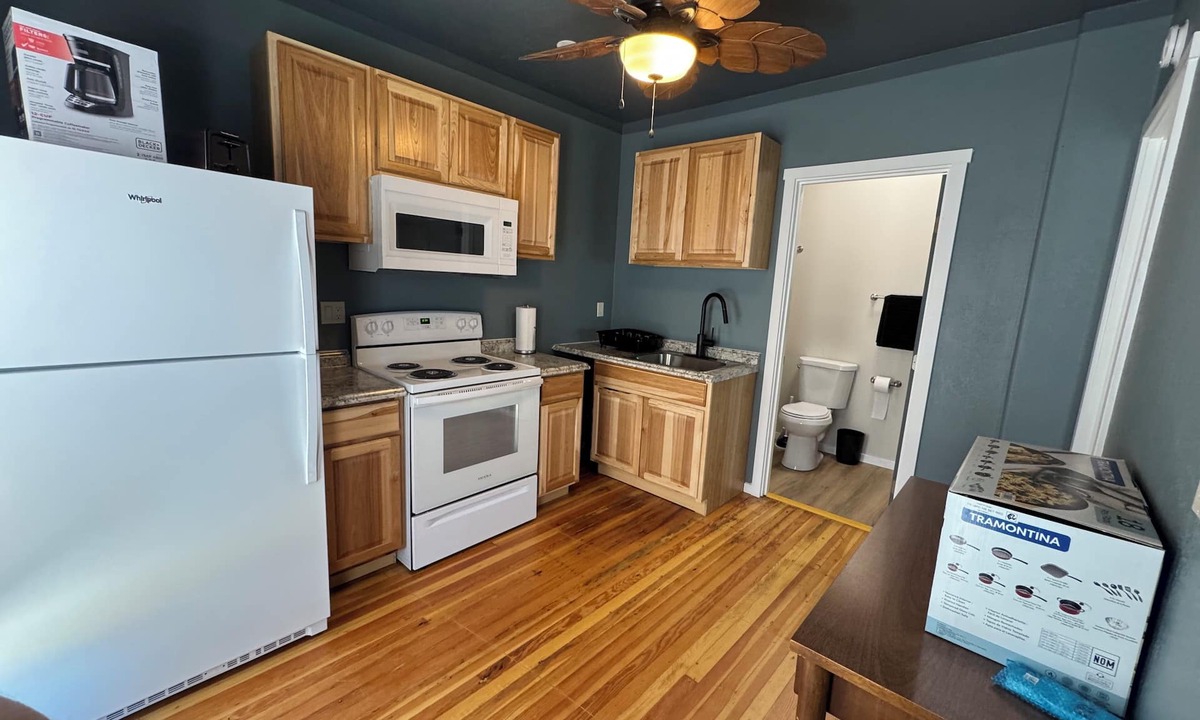 Pendleton Cottage | Charming cottage with AC in beautiful downtown Pendleton