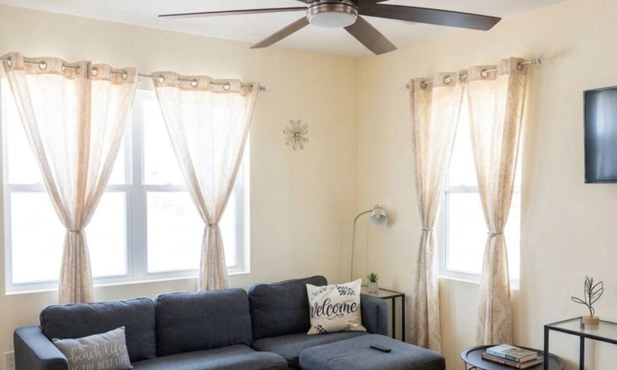 Wagener Terrace Apartment | Charming Downtown Charleston 2BR & Walk Everywhere