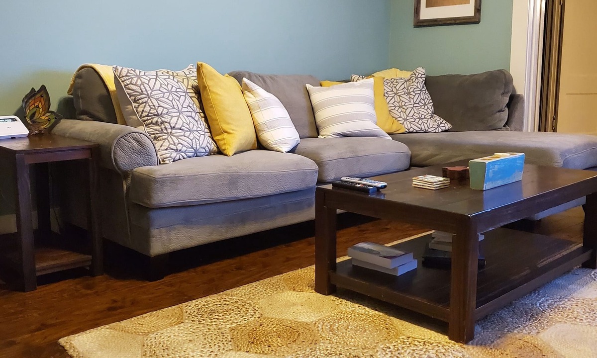Denton House | Charming Downtown Denton 4 bed/2 bath home that sleeps 8