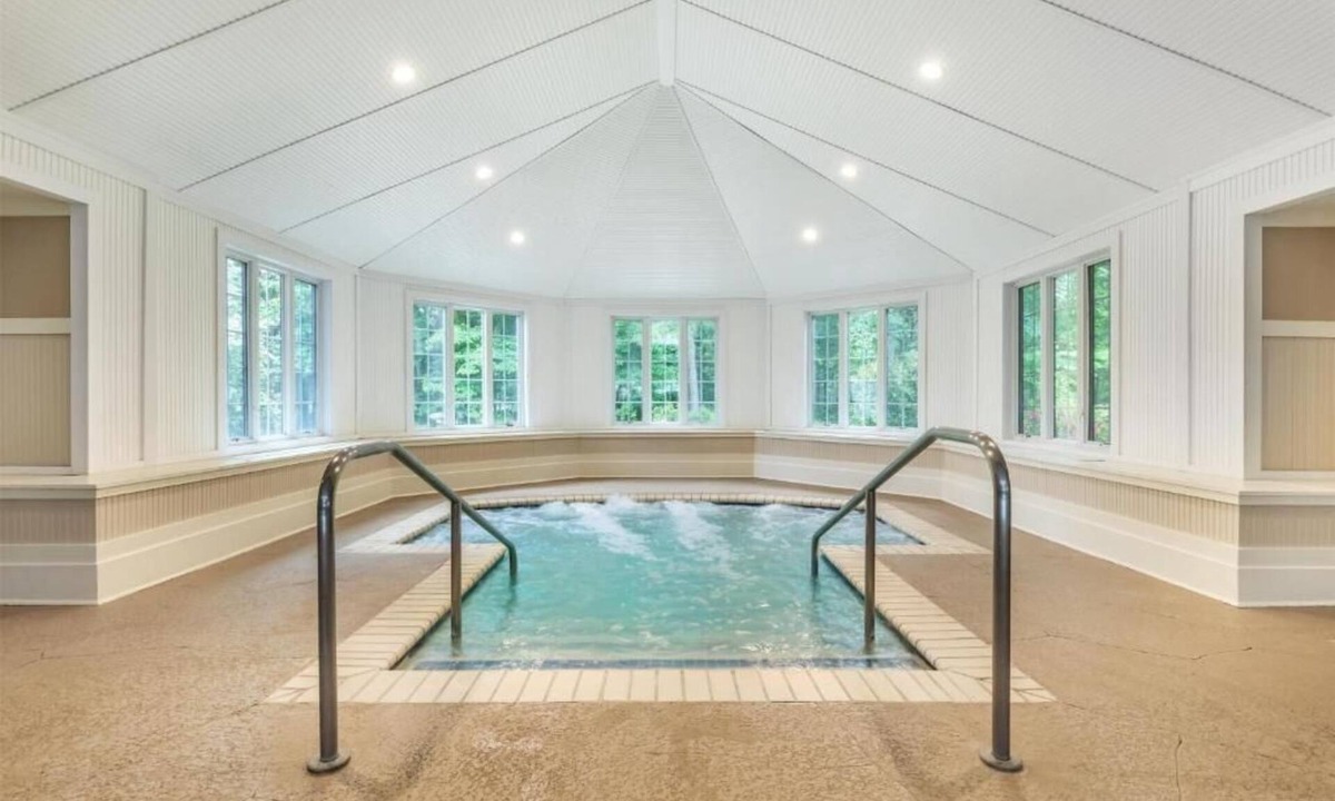 Berkeley Hotel | Charming Escape with Easy Access to Fun & Outdoor Activities