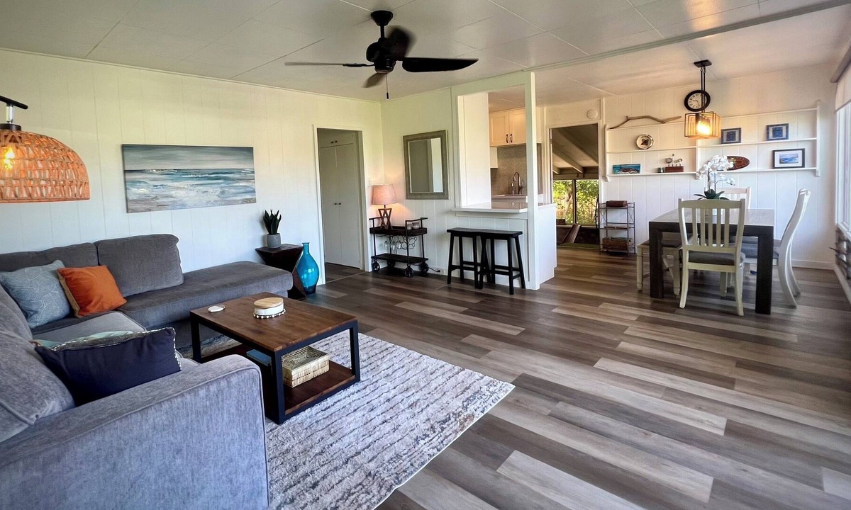 Waialee House | Charming Haleiwa Cottage Steps to Beautiful Beach