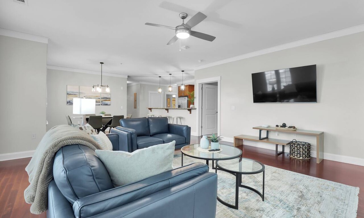 Old West Broad Neighborhood Apartment | Charming Historic District 3BDR w/French Doors | The Juliette #303 by AvantStay