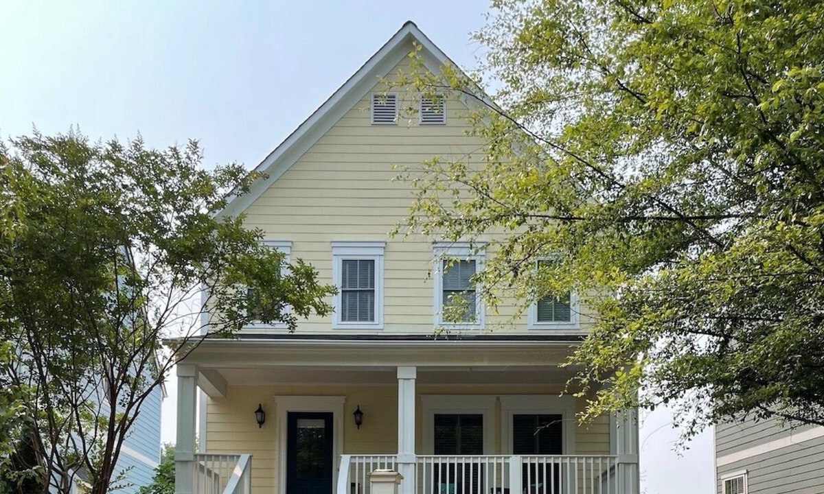 Jefferson Park Avenue House | Charming Home walking distance to UVA, Sunny, Spacious, Private Yard