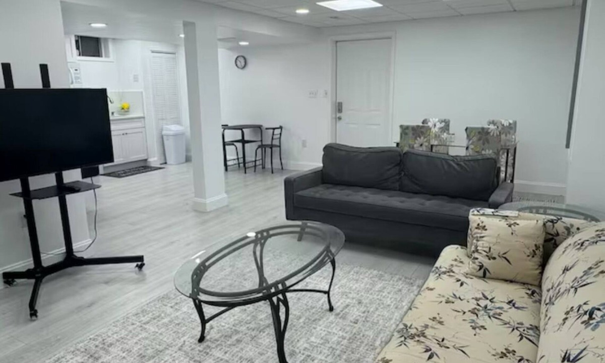 Elkridge House | Charming Retreat in Elkridge