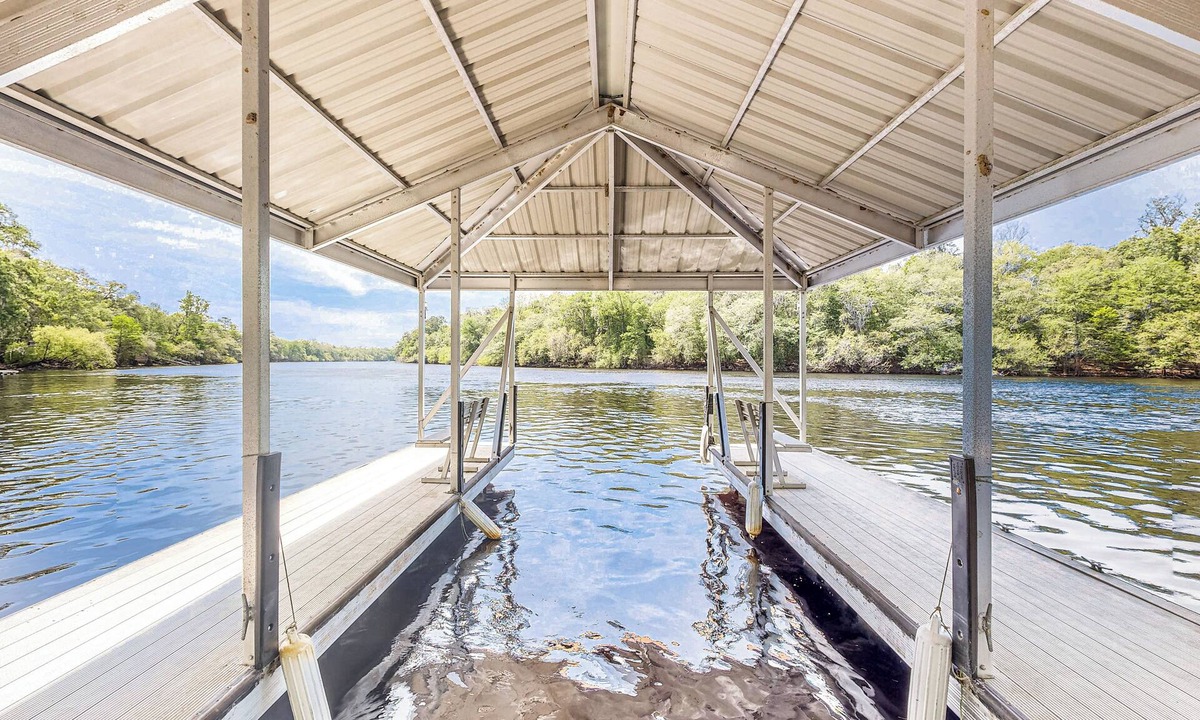 Bell House | Charming Suwanee House and Bungalow!