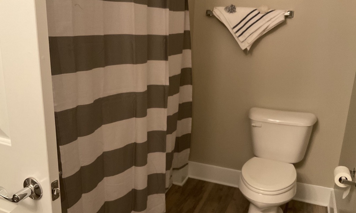 Northeast Raleigh Apartment | Chic 2 bed 2 bathroom