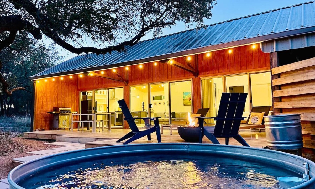 Dripping Springs House | Chic Barndo Heated Pool, Firepit, Trails, Stars