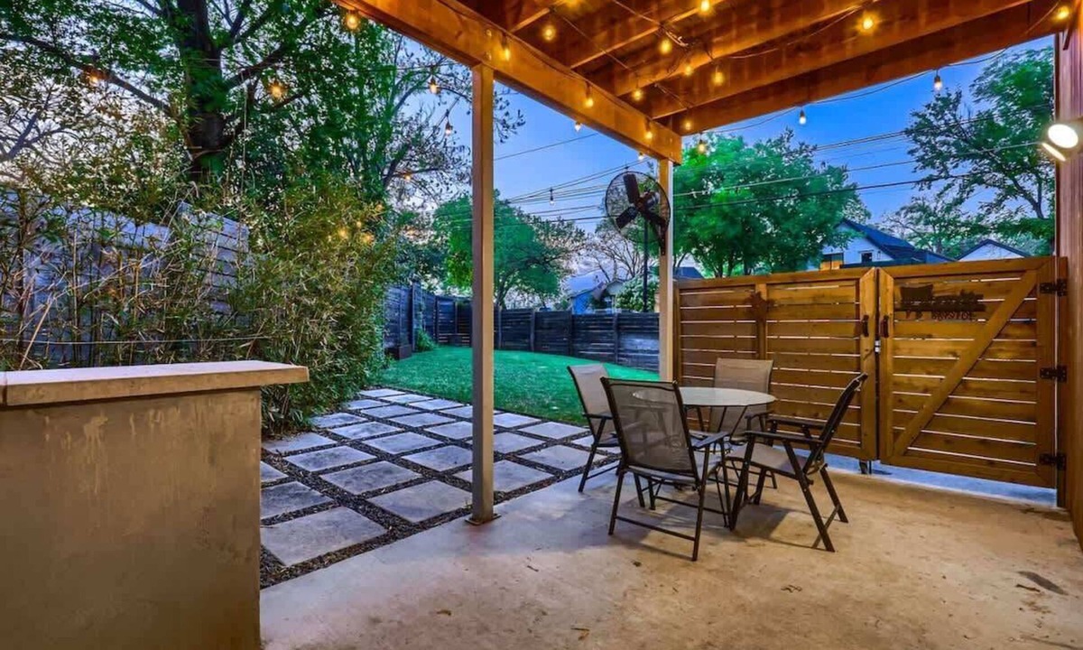 Govalle House | Chic East Austin Home | Walkable w/Private Yard