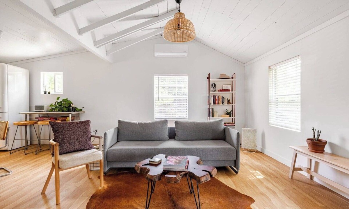 Govalle House | Close to Downtown — The Cozy Bungalow