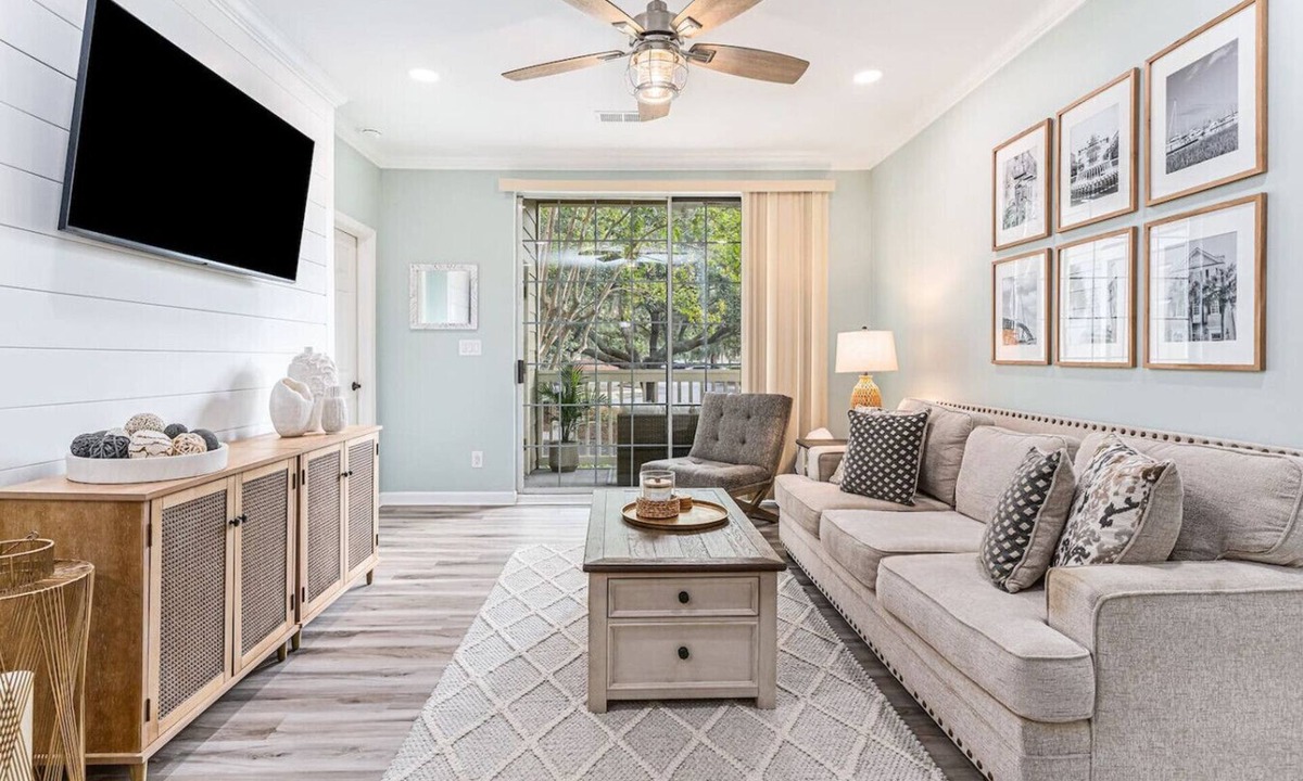 Seaside Farms Apartment | Coastal Calm Retreat: 2br/2ba Mount Pleasant Condo