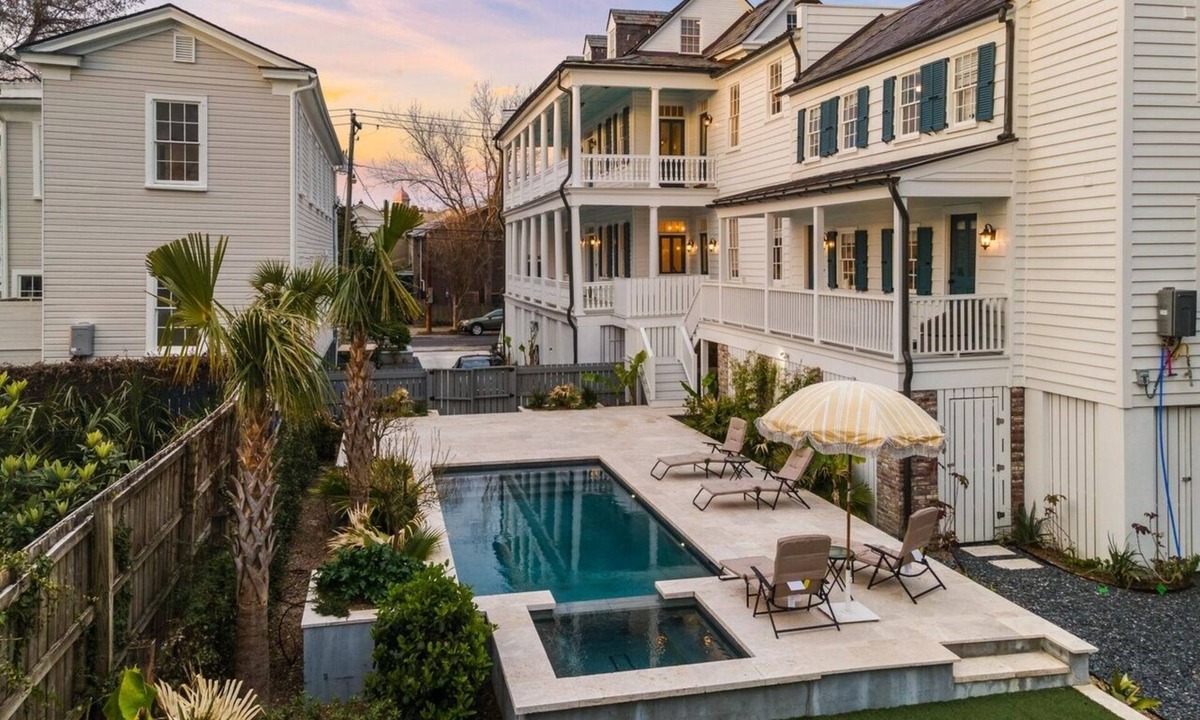 South of Broad House | Colonial Lake Views w Pool!
