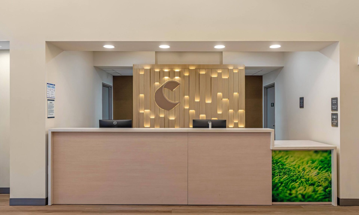 Buford Hotel | Comfort Inn & Suites Buford near Mall of Georgia
