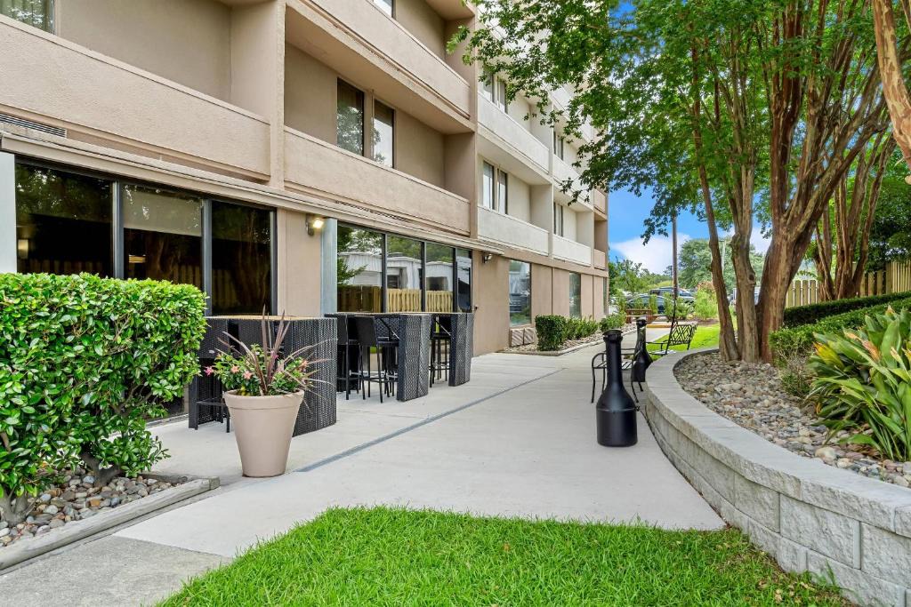 Wilmington Hotel | Comfort Inn University