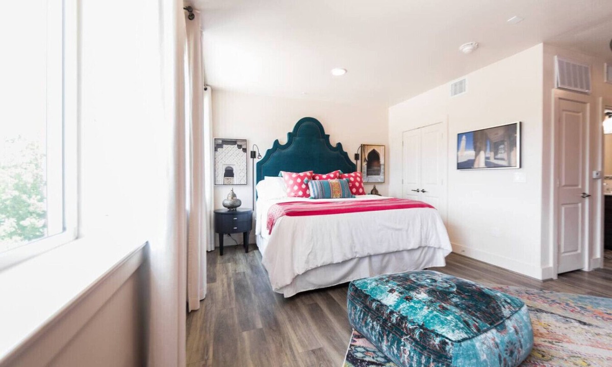 Kessler Bed & Breakfast | Comfort Studio,1 King Bed 207