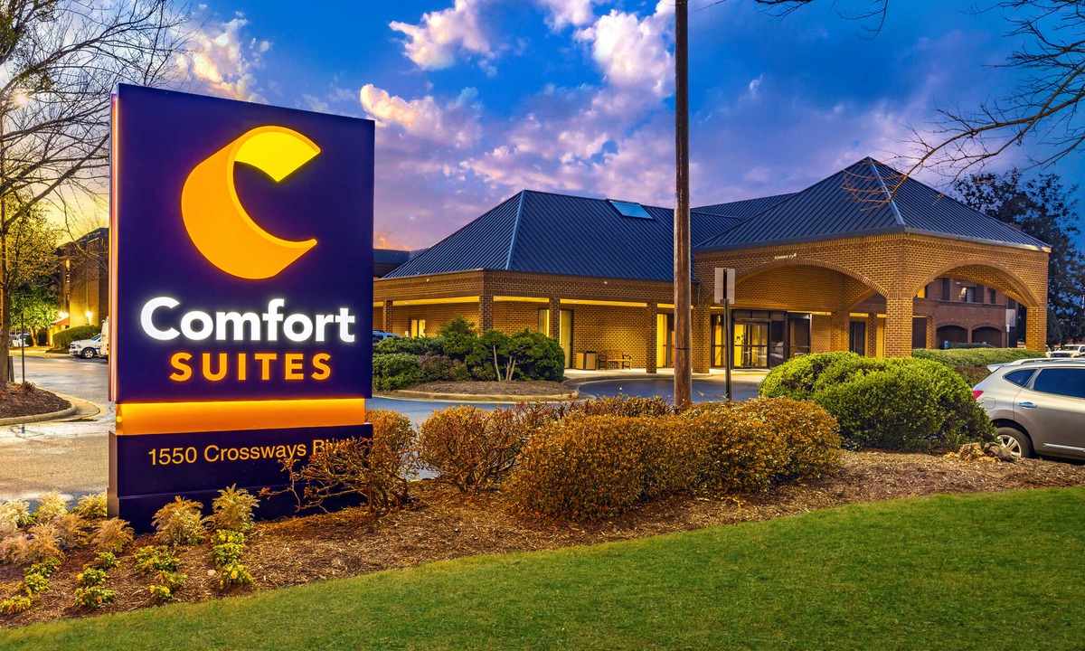 Greenbrier East Hotel | Comfort Suites Chesapeake - Norfolk