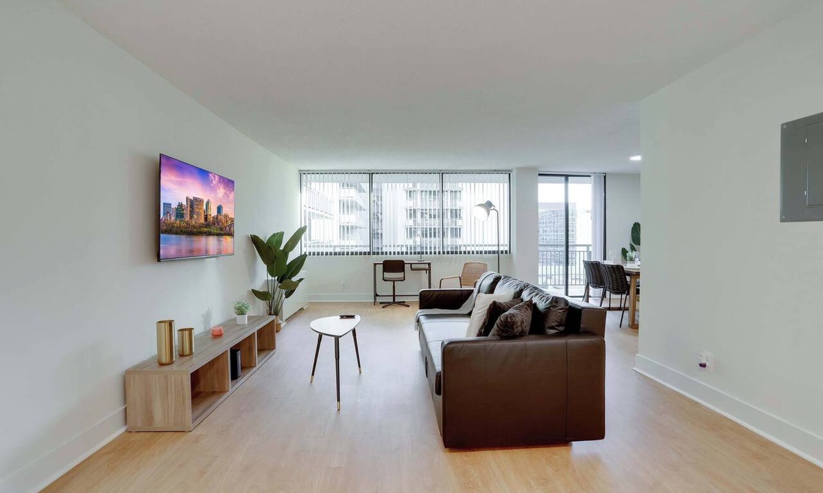 Crystal City Apartment | Comfy Apt Near City Center&Metro