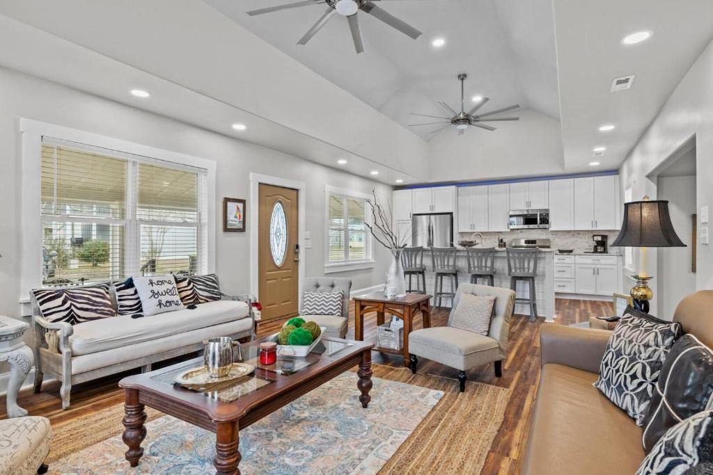 Morehead City House | Conch's Point Cottage home