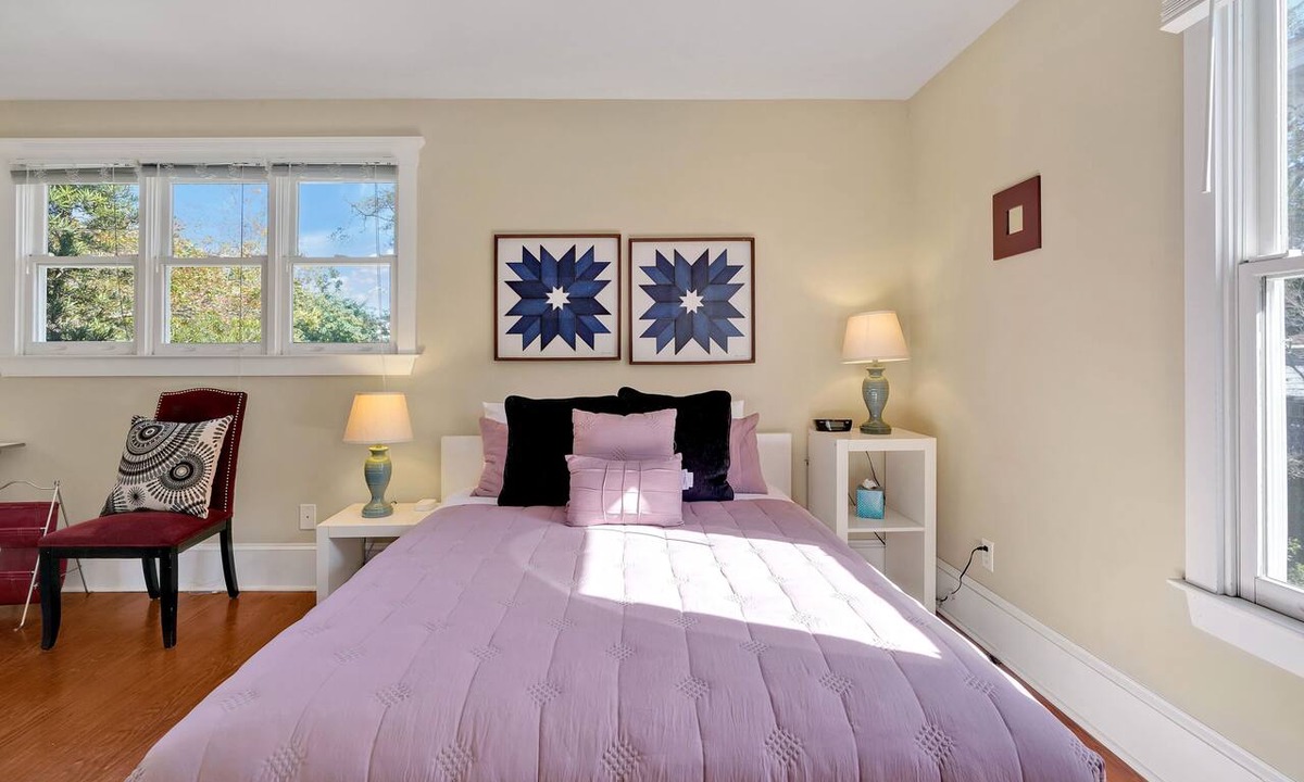 Wilmington Historic District Condo | Condo Riviere Stay Downtown! Walk everywhere!
