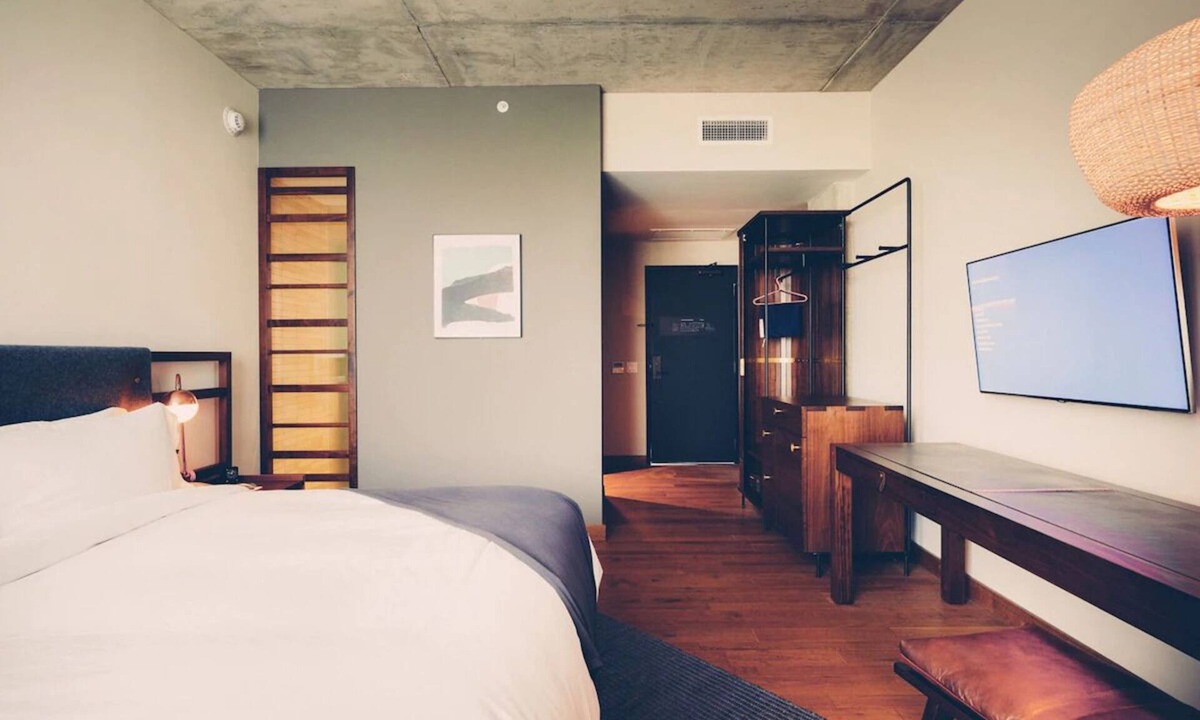 Travis Heights Hotel | Congress Suite in the Heart of Austin’s South Congress