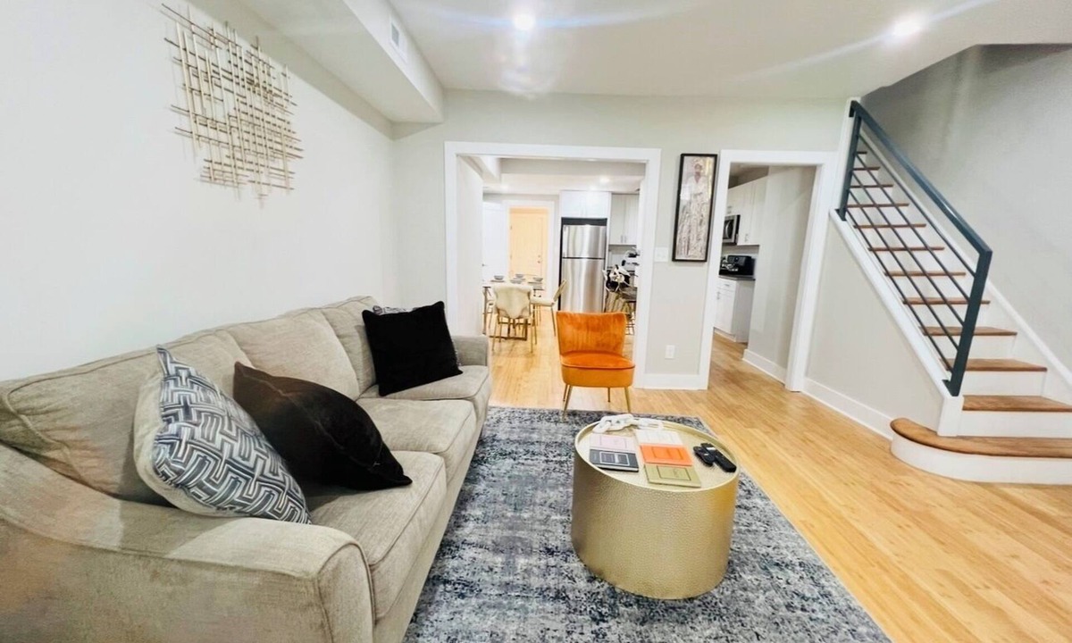 Kingman Park House | Contemporary 4BDR House @ Popular H St Corridor