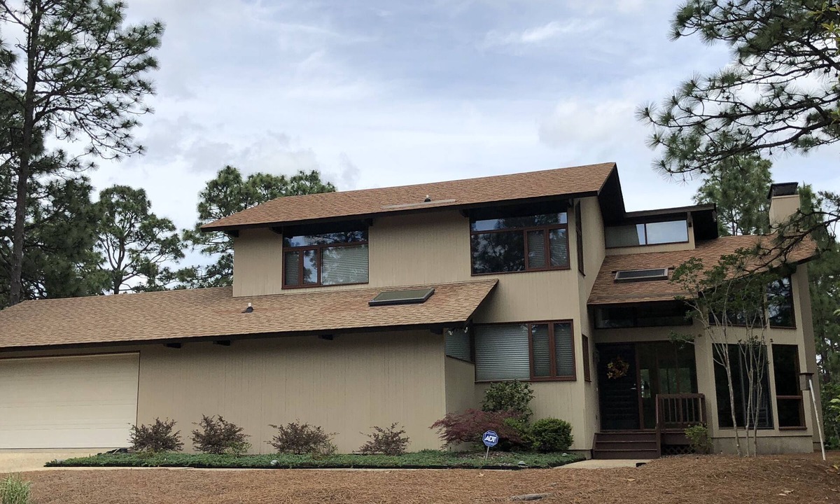 Pinehurst House | Contemporary Scandinavian styled home on the 7th hole of Pinehurst #1