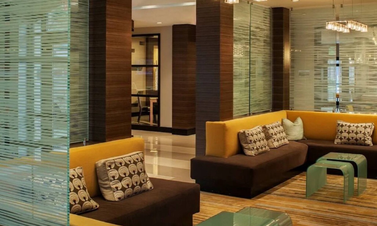 Arlington Apartment | Convenient Corporate Housing – Includes Parking