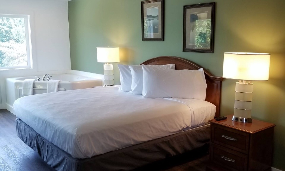 Berkeley Springs Hotel | Coolfont Resort