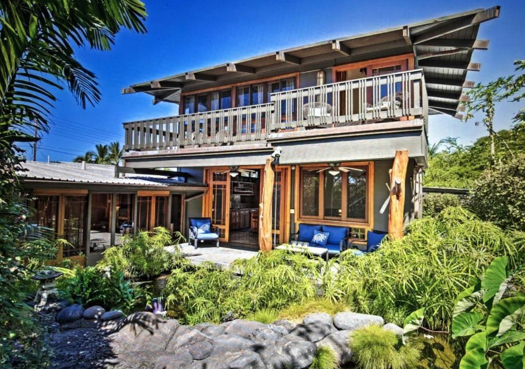 Kahaluu Bay House | Copper Dawn - Peaceful Beach Hideaway steps from Kahalu'u Bay! home