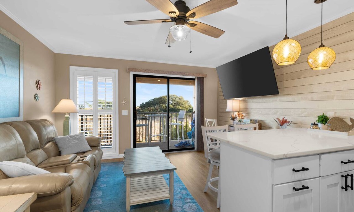 Folly Field Condo | Cottage by t' Sea - Couples Retreat - Oceanfront 1st Floor Unit - King Bd - A125