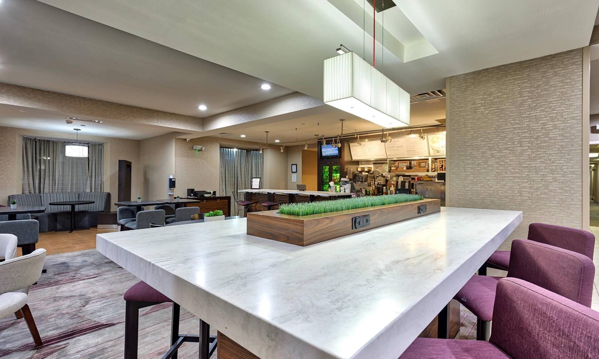 Coliseum Central Hotel | Country Inn & Suites by Radisson, Hampton Coliseum