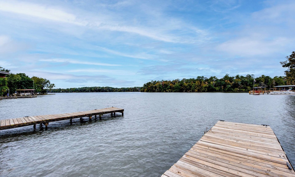 Quincy House | Couples Getaway! Lake Talquin Townhome w/Deck