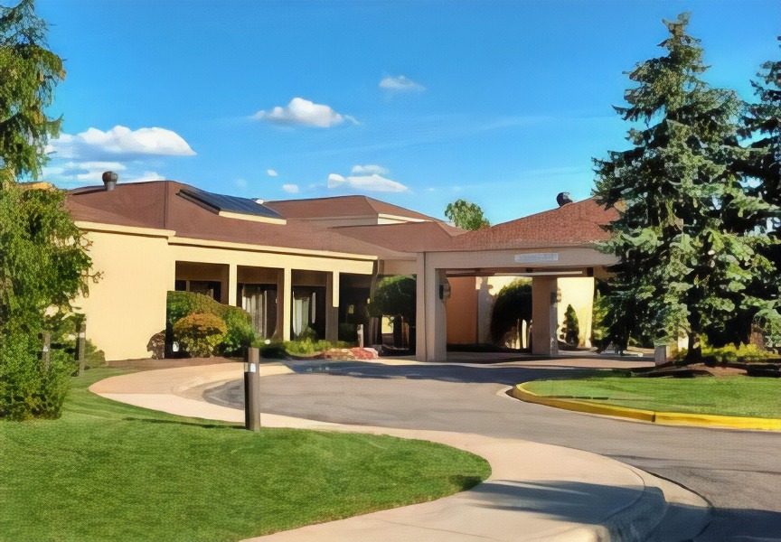 Warren Hotel | Courtyard by Marriott Detroit Warren