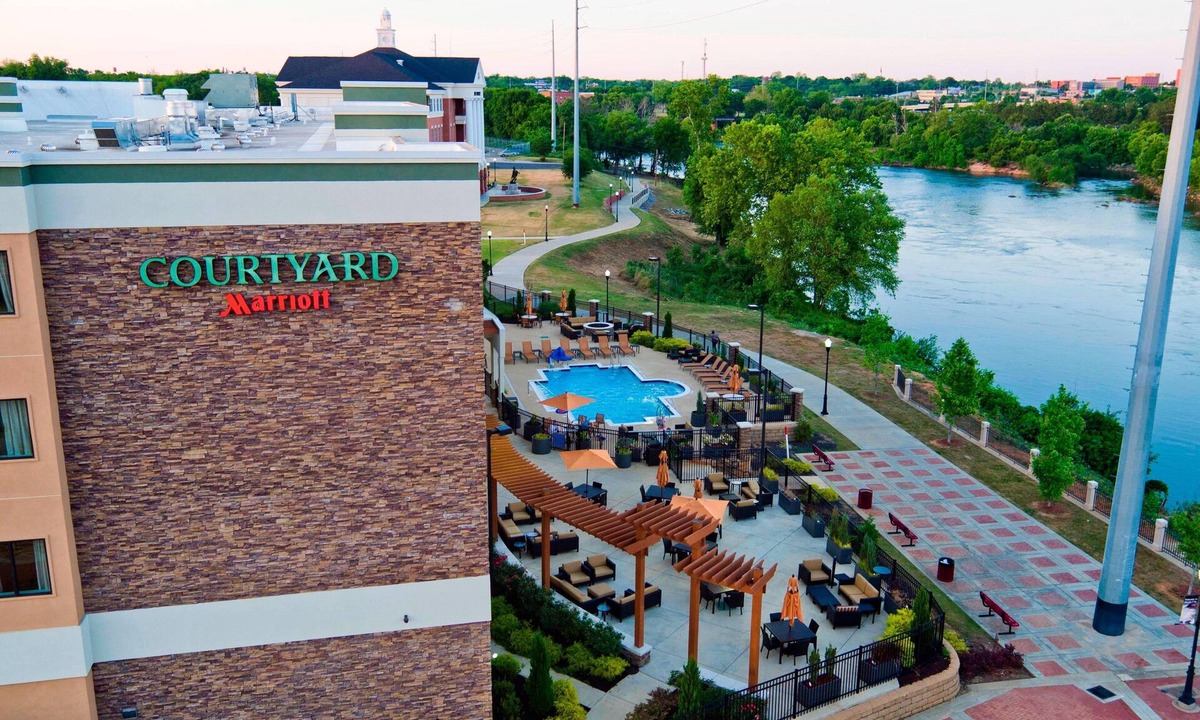 Phenix City Hotel | Courtyard by Marriott Columbus Phenix City